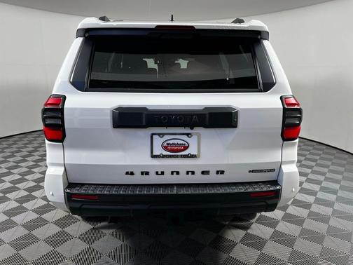 2025 Toyota 4Runner TRD Off Road