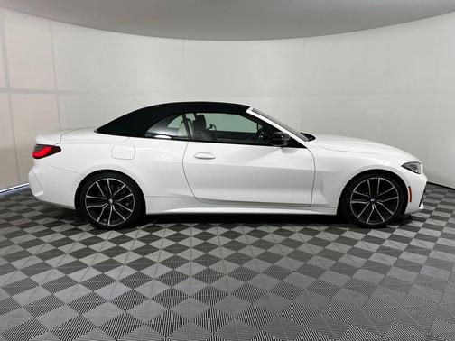 Alpine White 2022 BMW 430 i