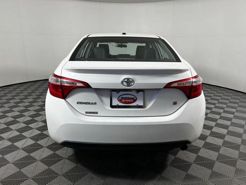 2015 Toyota Corolla S Plus