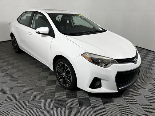 2015 Toyota Corolla S Plus