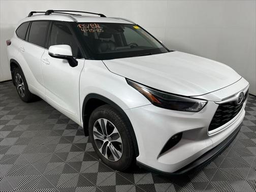 2023 Toyota Highlander XSE