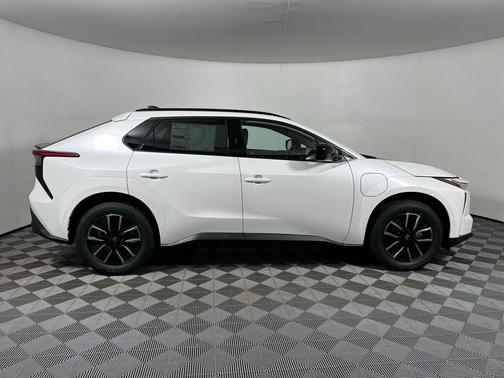 Wind Chill Pearl 2026 Toyota bZ Limited