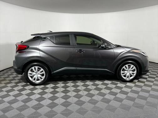 2021 Toyota C-HR LE