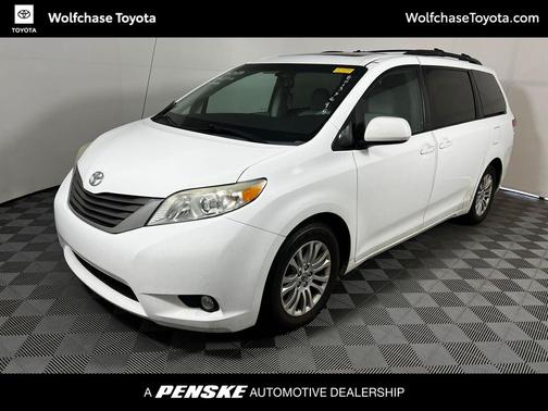 2011 Toyota Sienna XLE