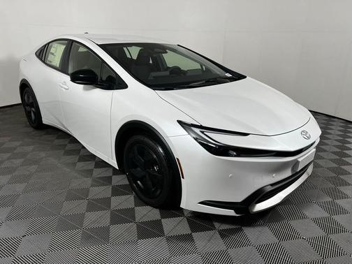 2026 Toyota Prius Plug-In Hybrid SE