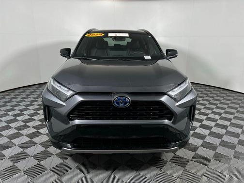 2024 Toyota RAV4 Hybrid SE