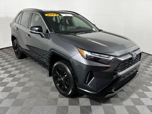 2024 Toyota RAV4 Hybrid SE