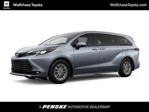 2025 Toyota Sienna XLE