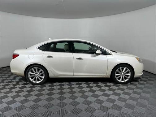 2013 Buick Verano Base
