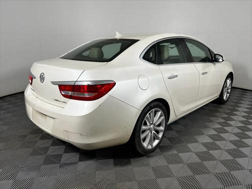 2013 Buick Verano Base