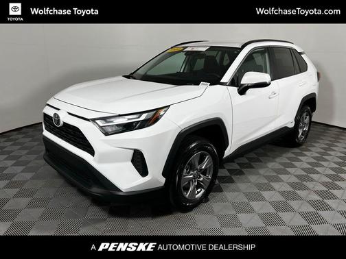 2025 Toyota RAV4 Hybrid XLE