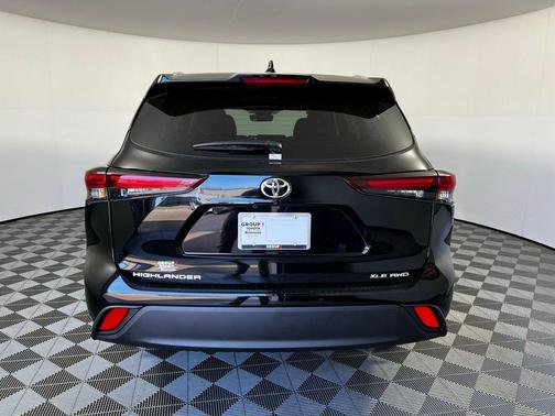 2026 Toyota Highlander XLE