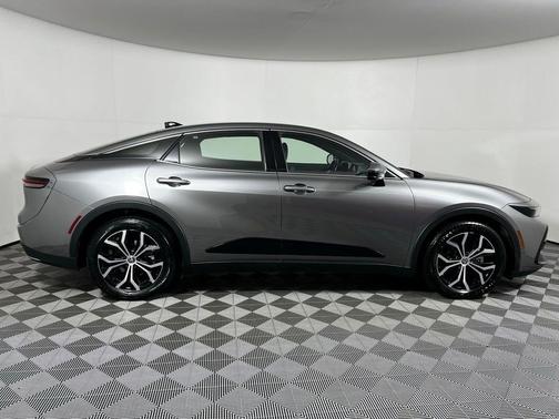 2025 Toyota Crown XLE