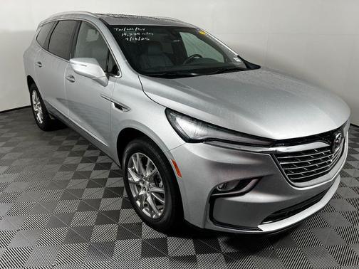 2022 Buick Enclave FWD Essence