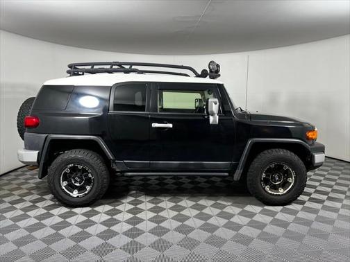 2014 Toyota FJ Cruiser Base