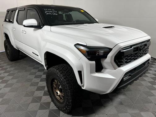Wind Chill Pearl 2026 Toyota Tacoma TRD Sport