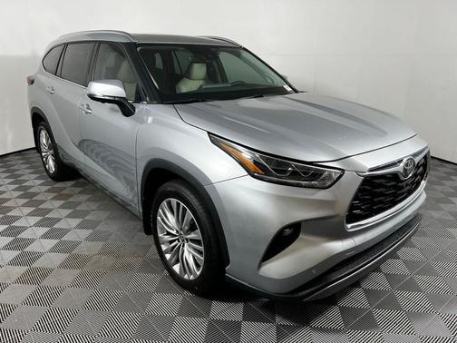 2024 Toyota Highlander Platinum