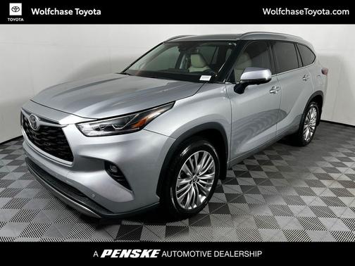 2024 Toyota Highlander Platinum