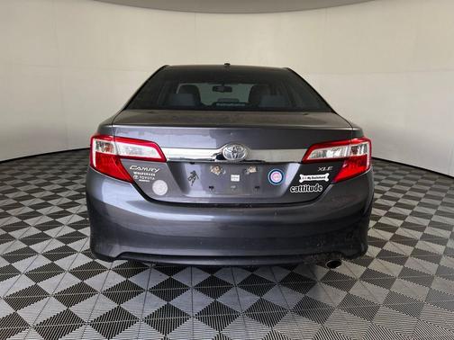 Magnetic Gray Metallic 2014 Toyota Camry XLE