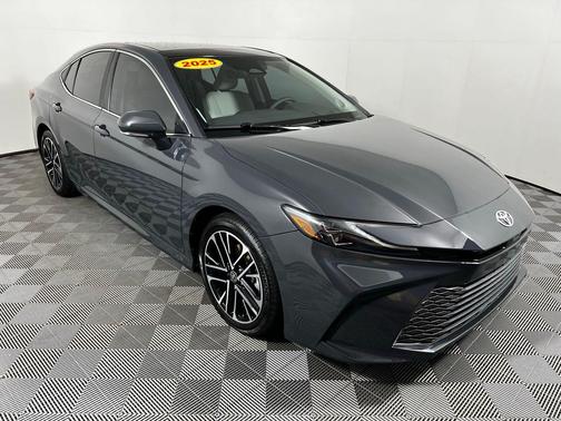 2025 Toyota Camry XLE