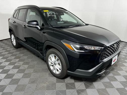 2025 Toyota Corolla Cross LE