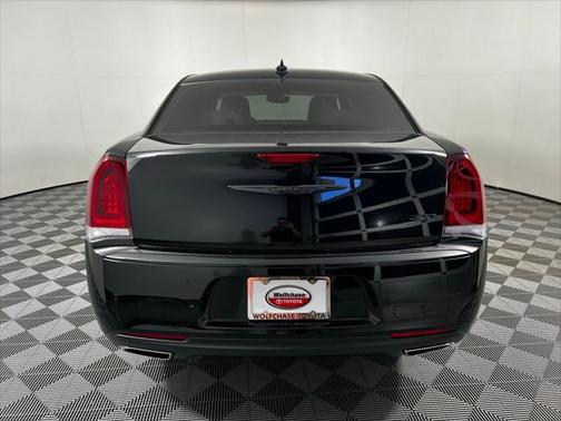 2023 Chrysler 300 Touring