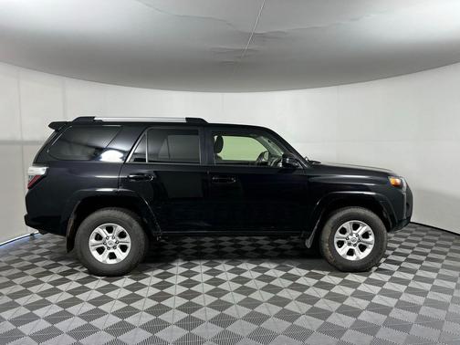 Midnight Black Metallic 2024 Toyota 4Runner SR5