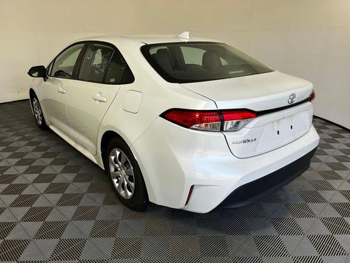 Wind Chill Pearl 2026 Toyota Corolla LE