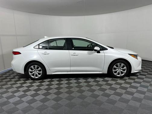 Wind Chill Pearl 2026 Toyota Corolla LE