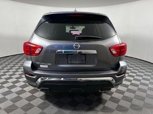 2019 Nissan Pathfinder S