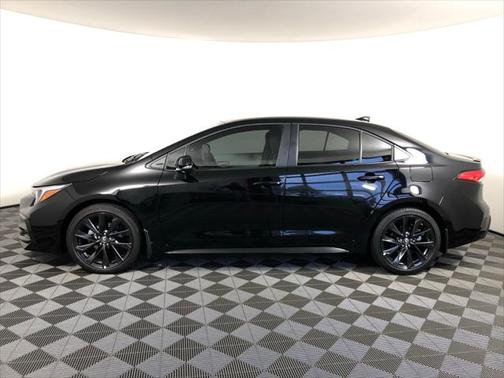 2025 Toyota Corolla Hybrid SE