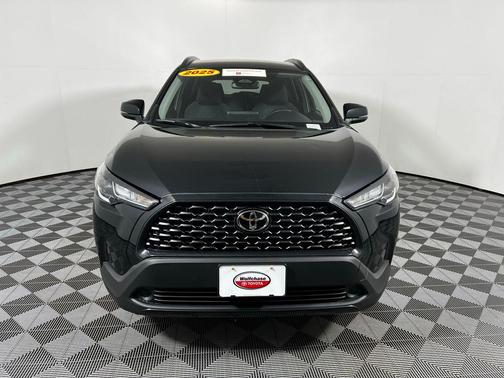 2025 Toyota Corolla Cross LE