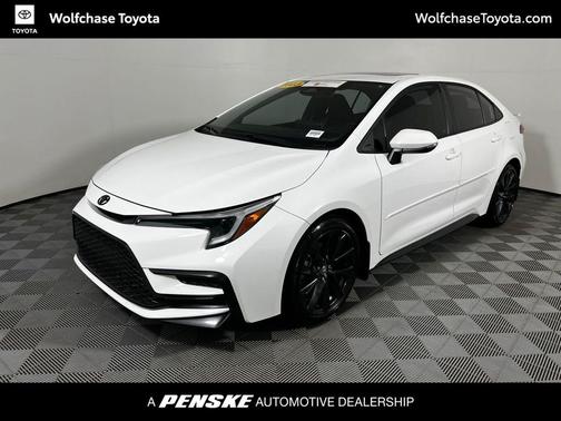 Ice Cap 2023 Toyota Corolla XSE