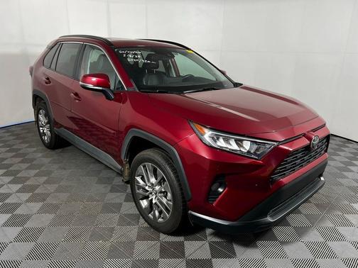 2020 Toyota RAV4 XLE Premium