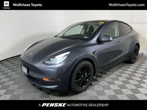 Gray 2022 Tesla Model Y Long Range Dual Motor All-Wheel Drive