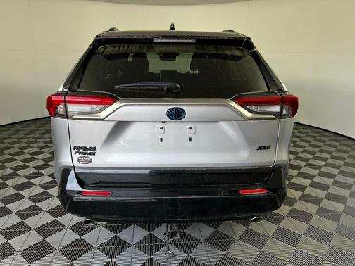 Silver Sky Metallic w/Midnight Black Roof 2021 Toyota RAV4 Prime XSE