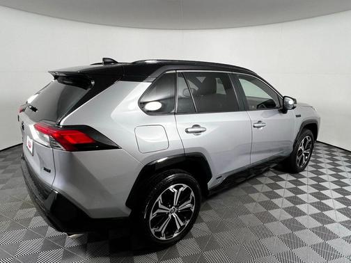 Silver Sky Metallic w/Midnight Black Roof 2021 Toyota RAV4 Prime XSE
