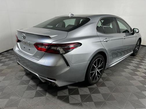 Celestial Silver Metallic 2024 Toyota Camry SE