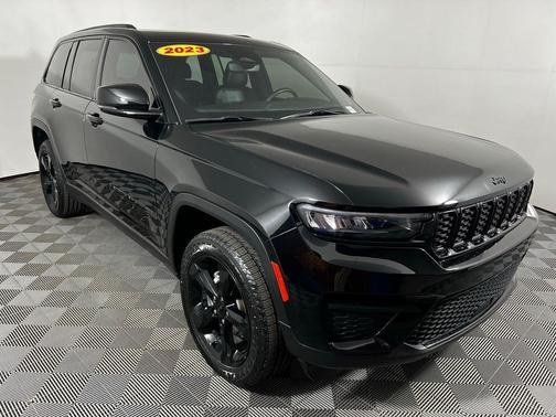 2023 Jeep Grand Cherokee Altitude