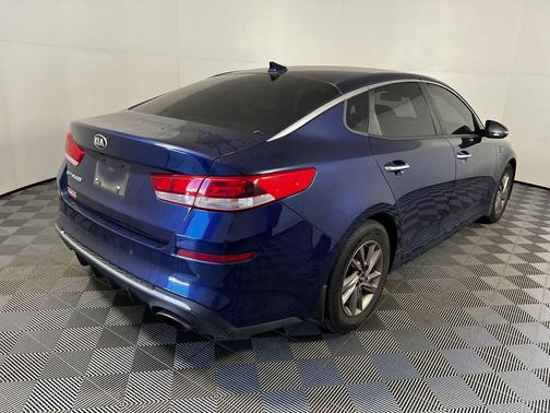 2020 Kia Optima LX