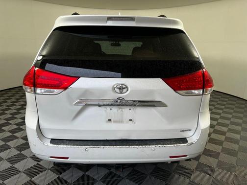 2011 Toyota Sienna Limited
