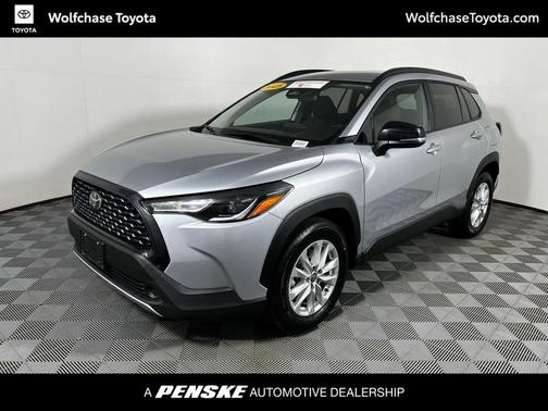 2025 Toyota Corolla Cross LE