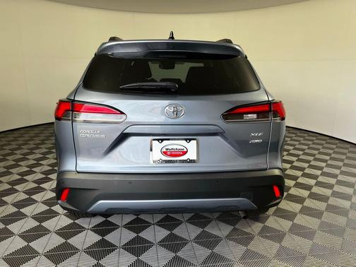2025 Toyota Corolla Cross XLE