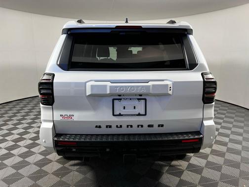 2025 Toyota 4Runner TRD Off Road