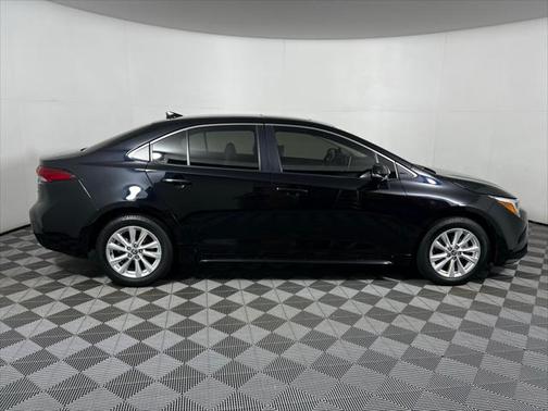 2024 Toyota Corolla Hybrid XLE