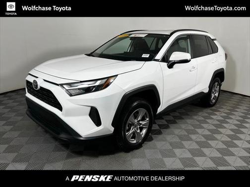 2023 Toyota RAV4 XLE