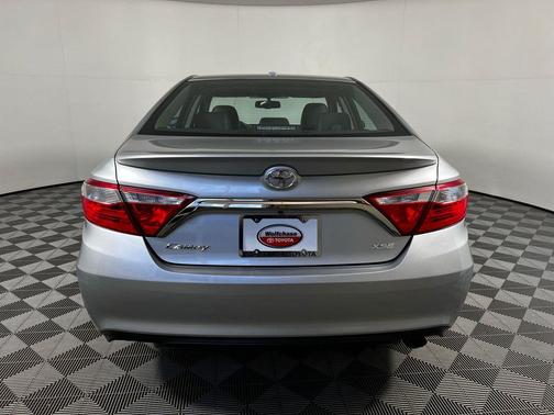 Celestial Silver Metallic 2017 Toyota Camry XSE