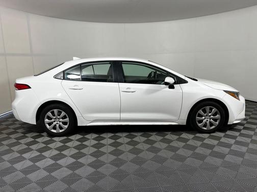 Ice Cap 2026 Toyota Corolla LE
