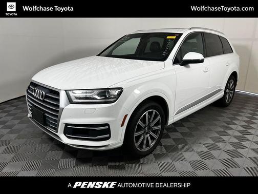 Carrara White 2019 Audi Q7 55 Premium