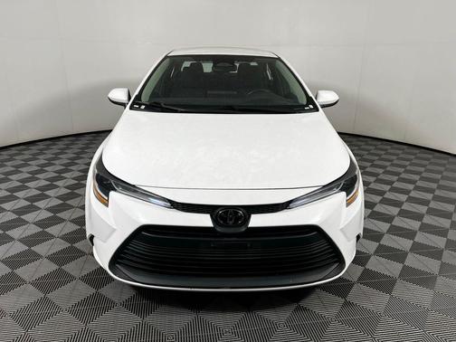 Ice Cap 2025 Toyota Corolla LE